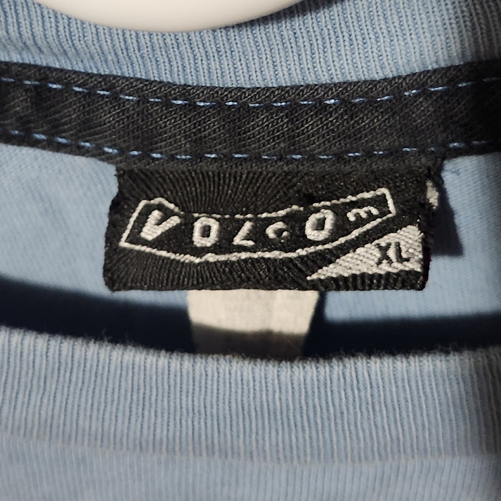 Volcom Bat Rabbit T-shirt - Picture 4 of 5